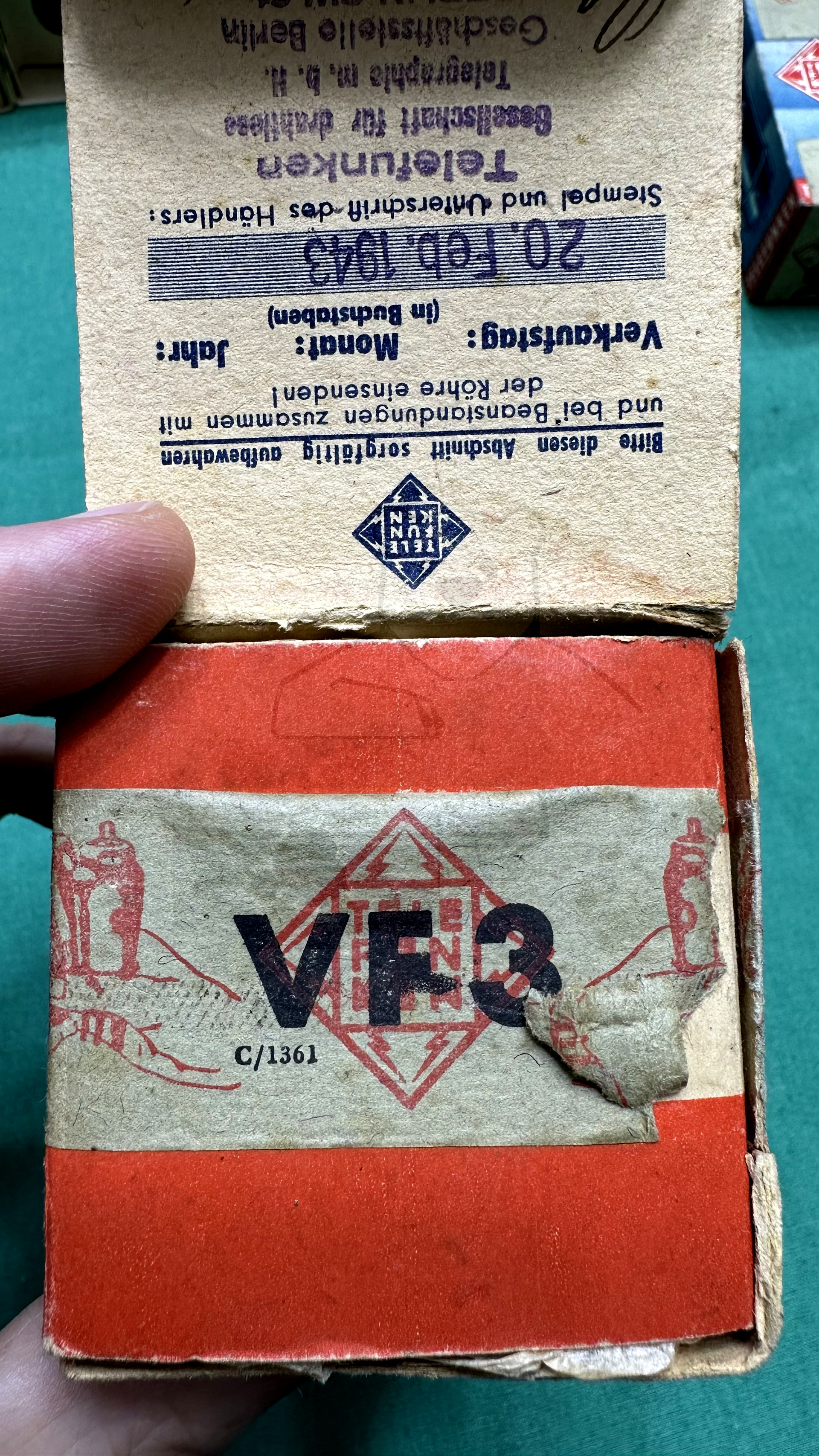 Röhre VF3 #6813 Verpackung Bild 1