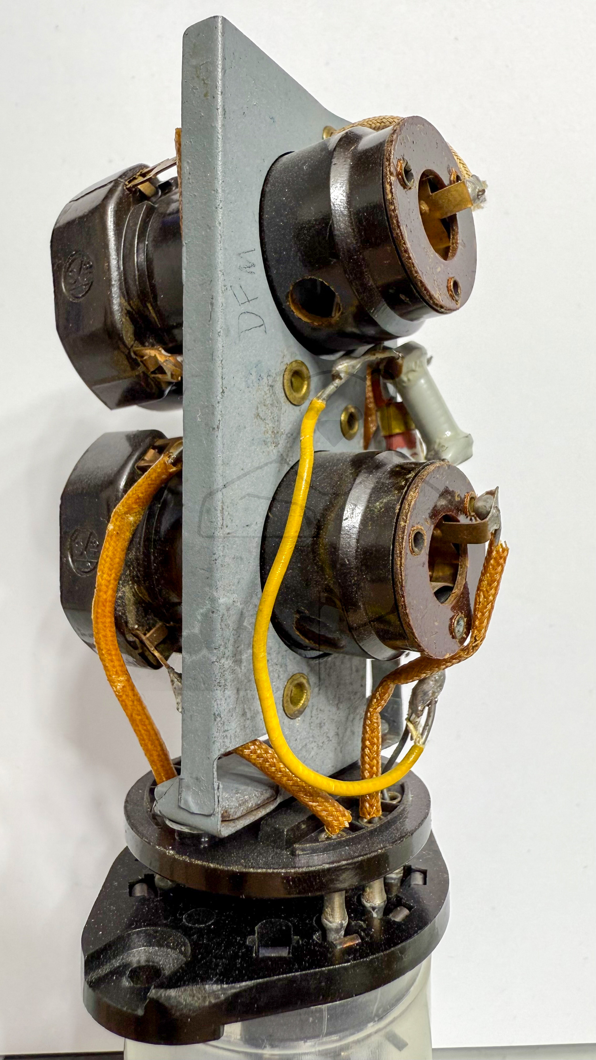 Unbekannter Adapter - Ersatzröhre 6